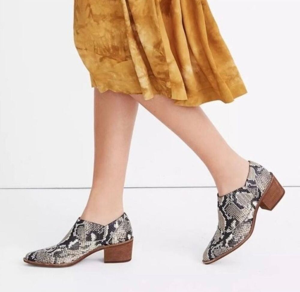 New Madewell Low Chelsea Boots Booties Snake Print Size 9.5 Box